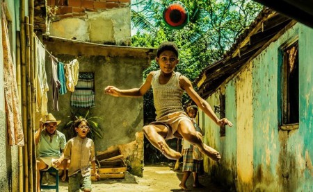  “Pelé: O nascimento de uma lenda” chega aos cinemas brasileiros